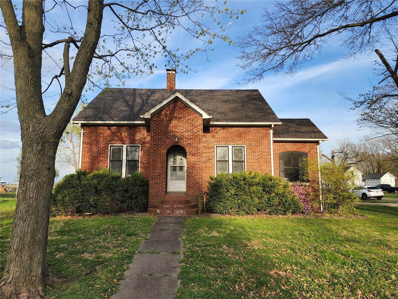 322 Center Street - Photo 1