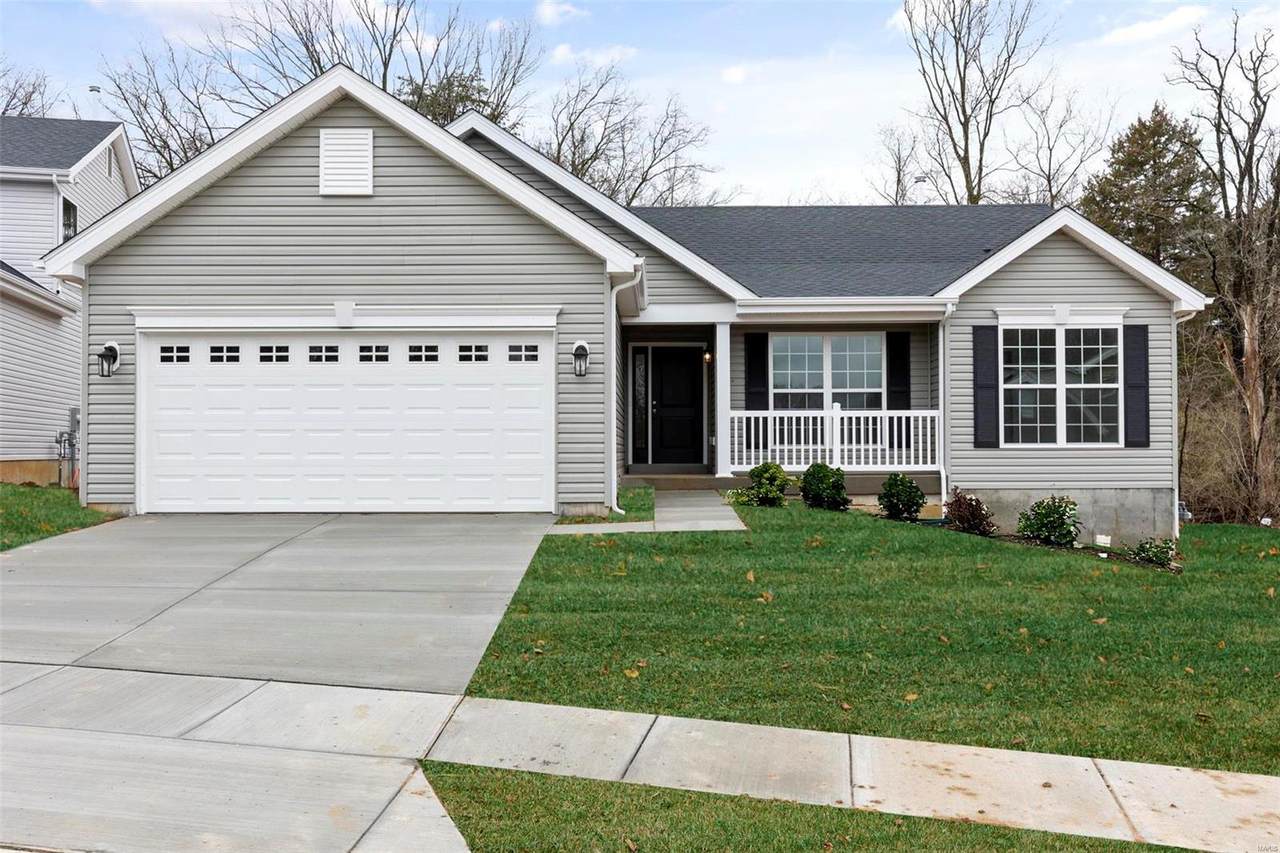 729 Fox Creek Drive - Photo 1
