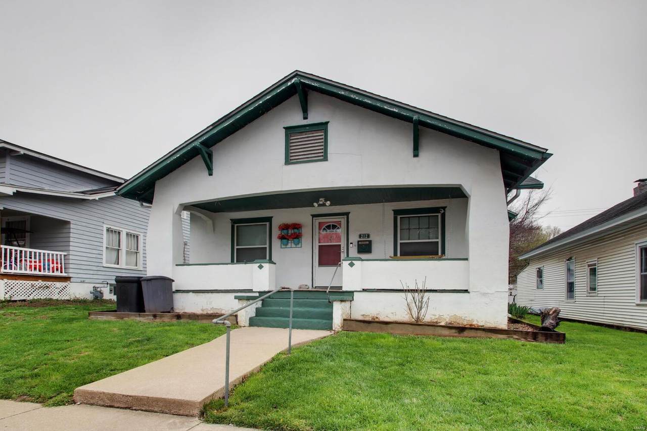 212 Magnolia Ave - Photo 1