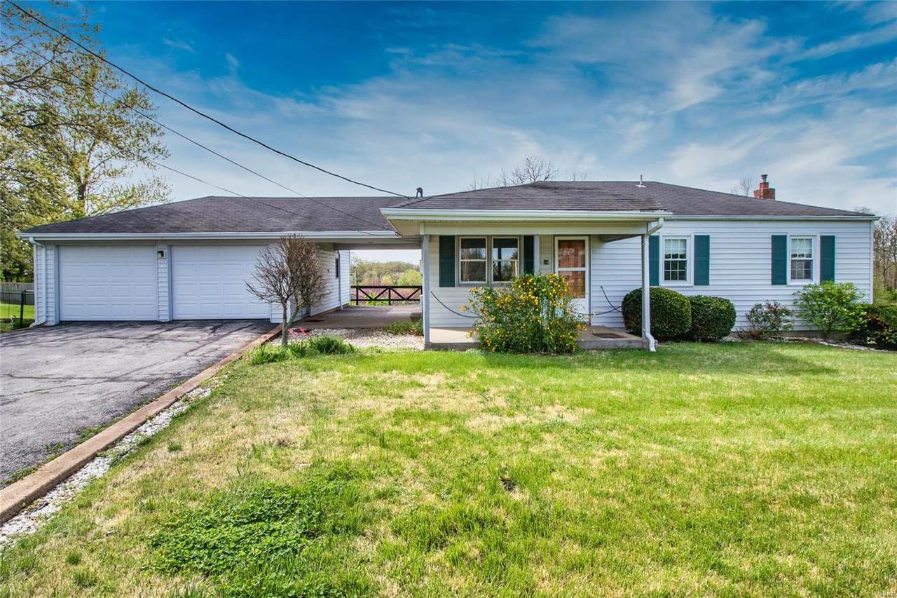 16 Brethold Drive - Photo 1