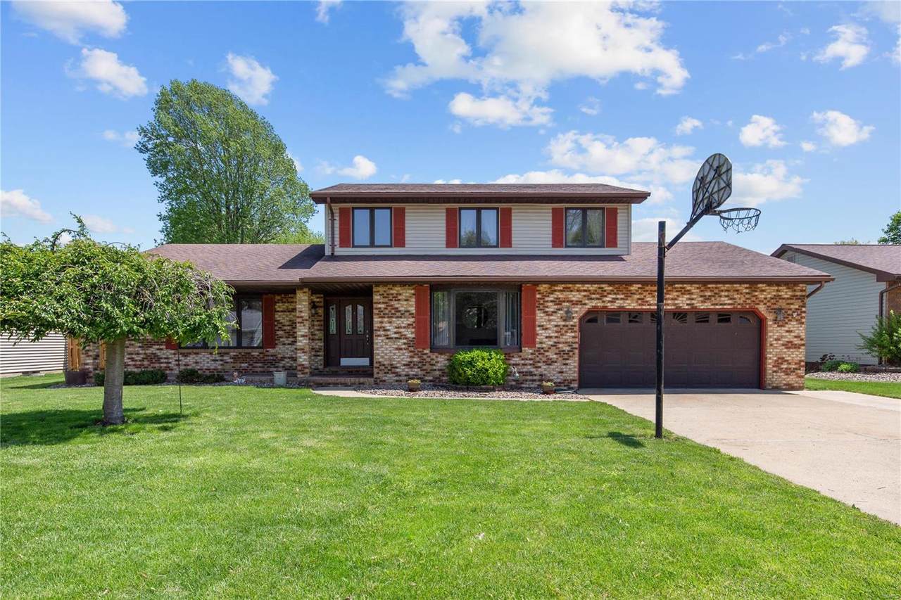 317 Meadow Drive - Photo 1