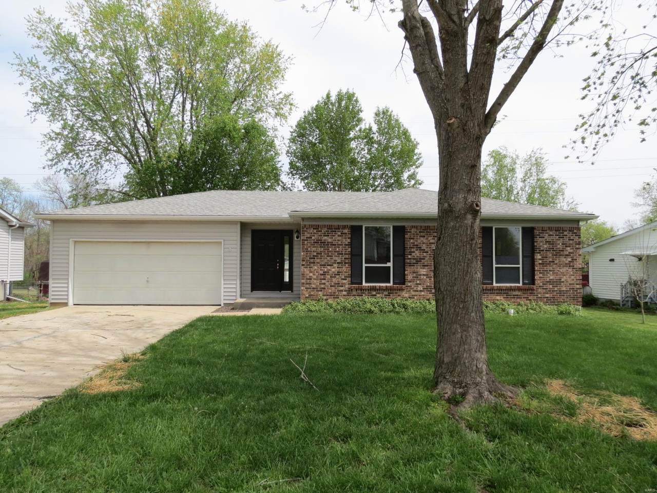 337 Kenwood - Photo 1