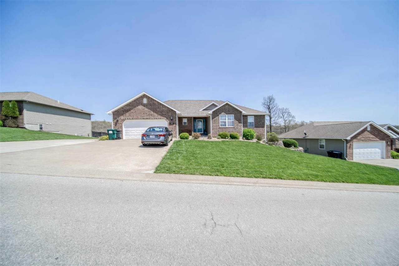 160 Ridgeview Drive - Photo 1
