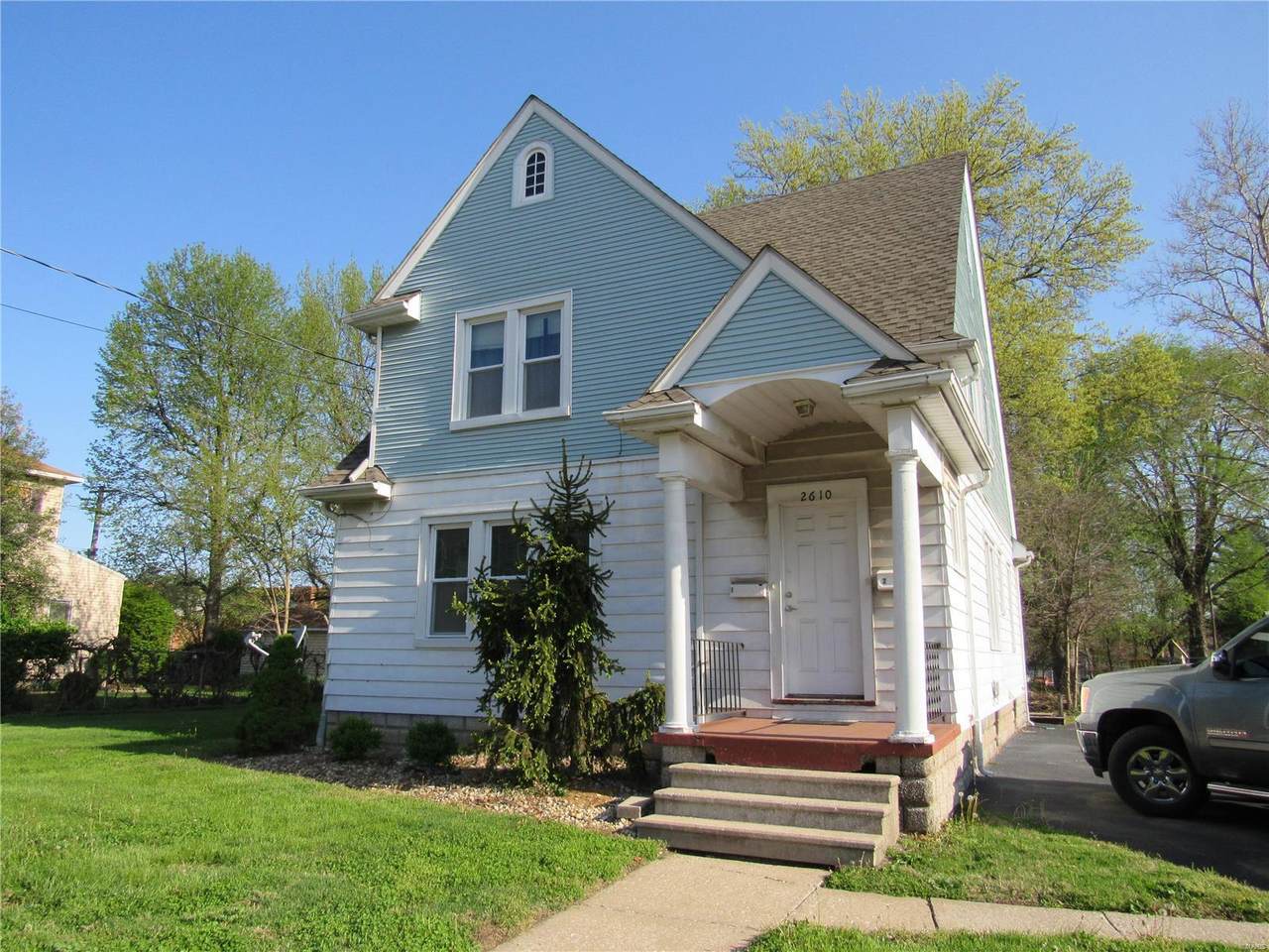 2610 Edwards Street - Photo 1