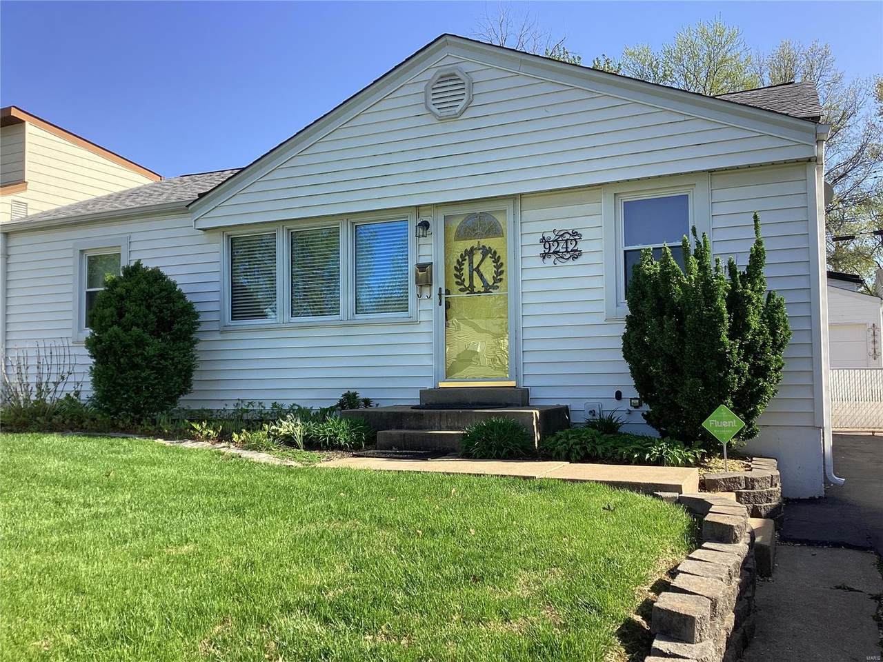 9242 Guthrie Avenue - Photo 1