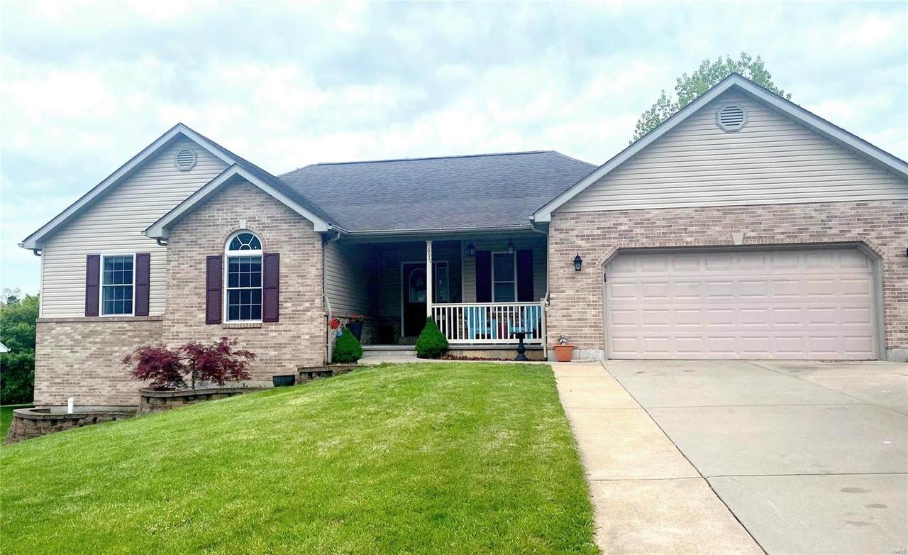 657 Lindsey Drive - Photo 1
