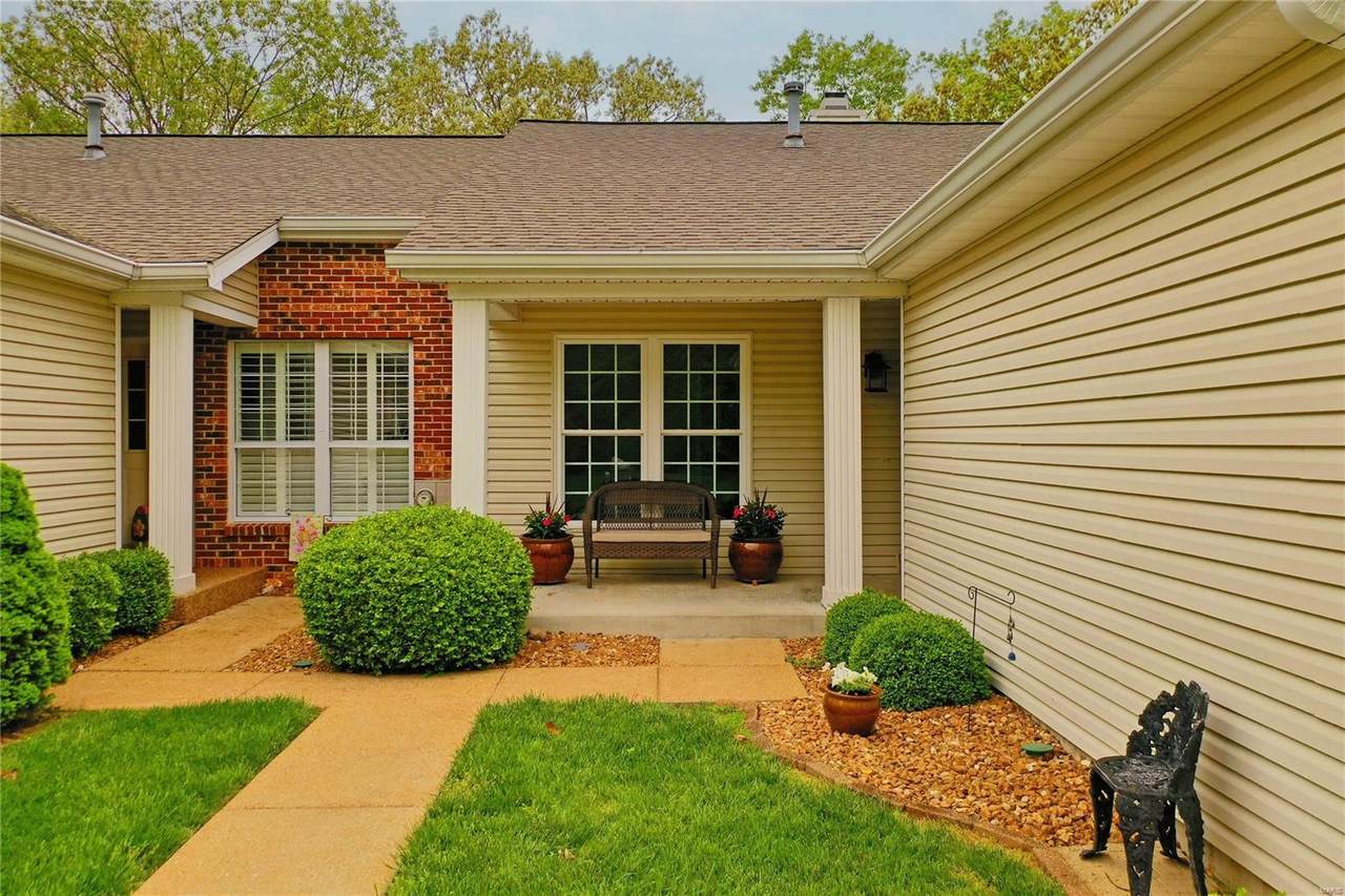 552 Oak Ridge Trails Ct - Photo 1