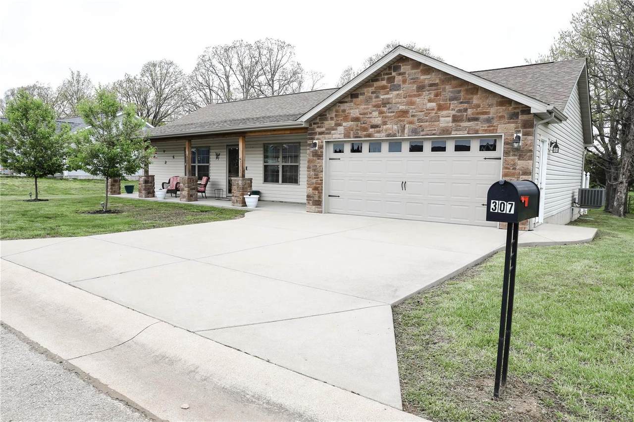307 Eden Prairie Lane - Photo 1