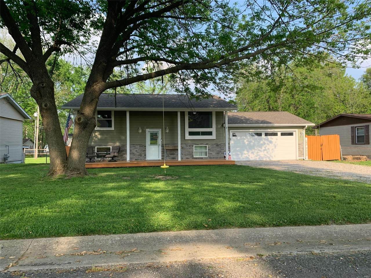 622 Meyer Street - Photo 1