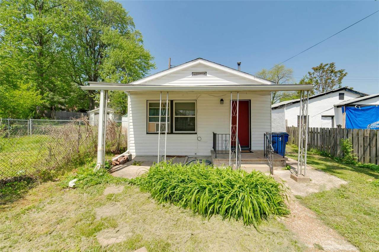 8707 Grand Avenue - Photo 1