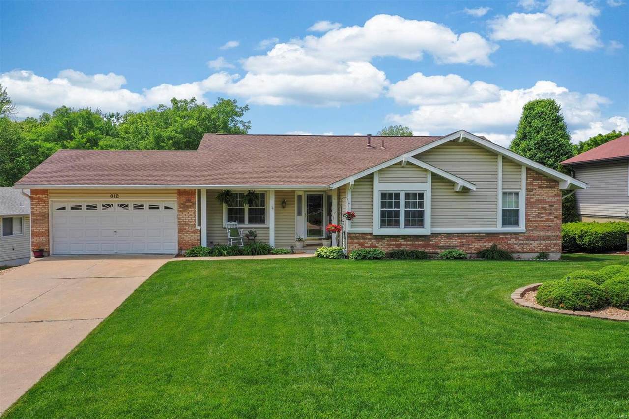 812 Woodbriar Lane - Photo 1