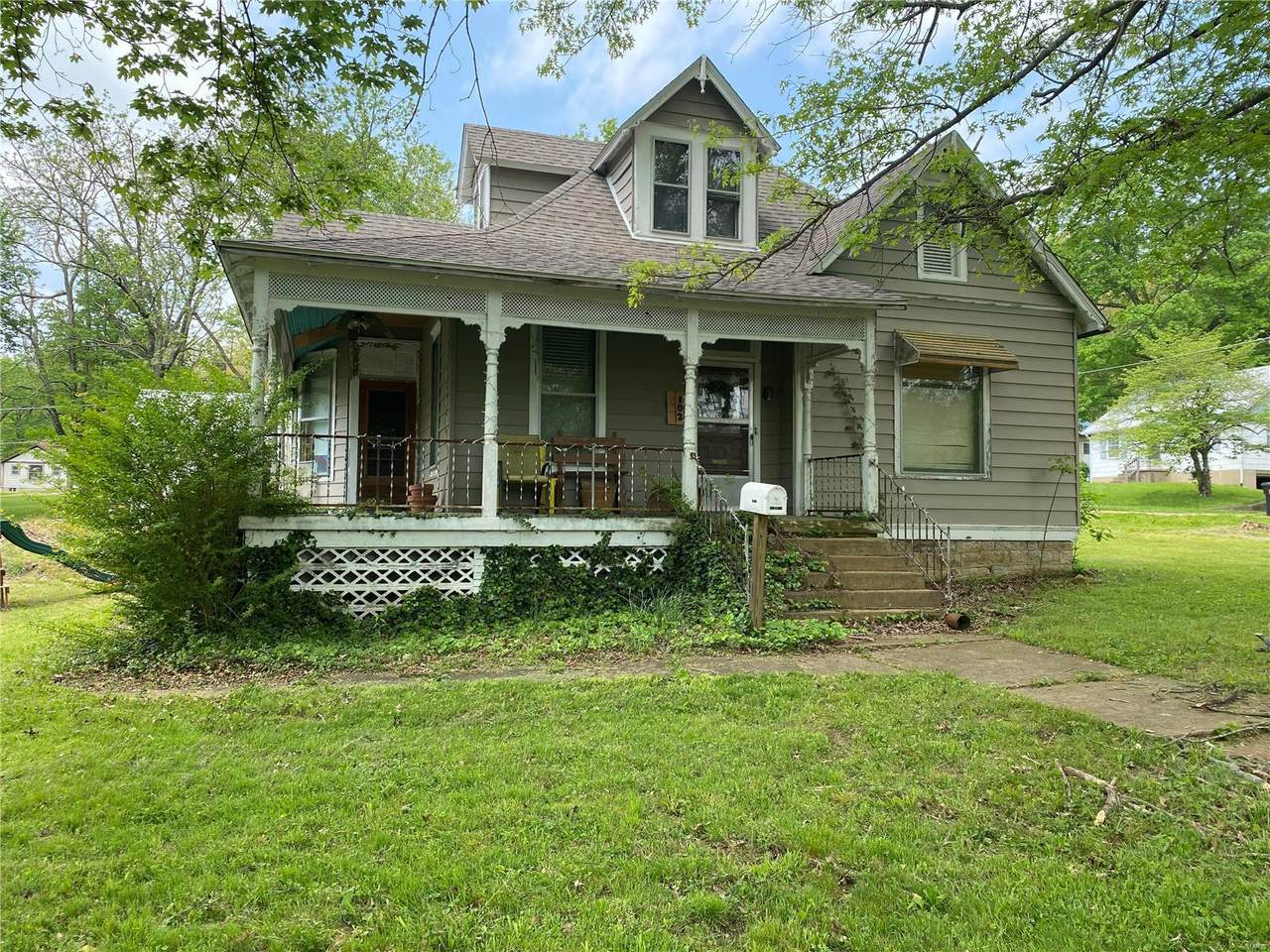 102 Mountain Street - Photo 1
