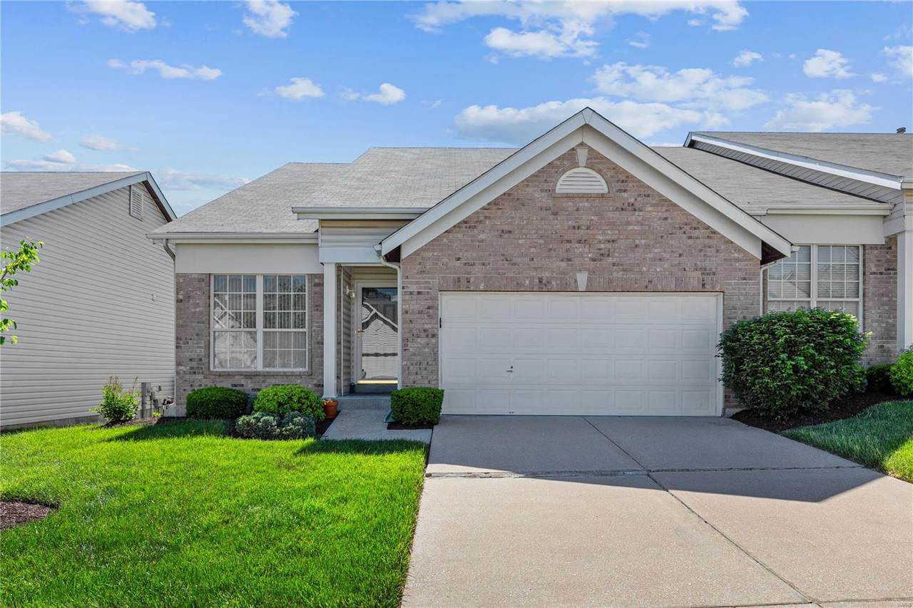 123 Robbins Way - Photo 1