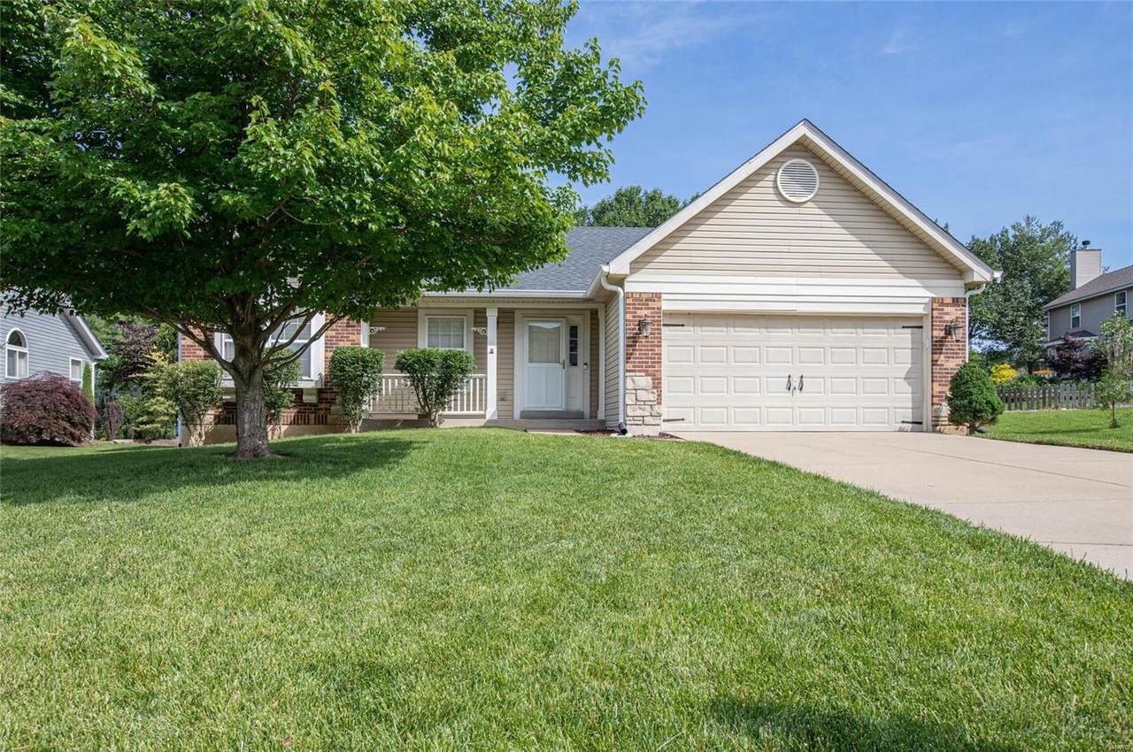 1845 Williamstown Drive - Photo 1