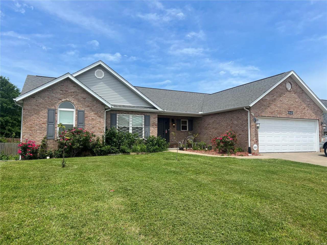 1842 Evondale Drive - Photo 1