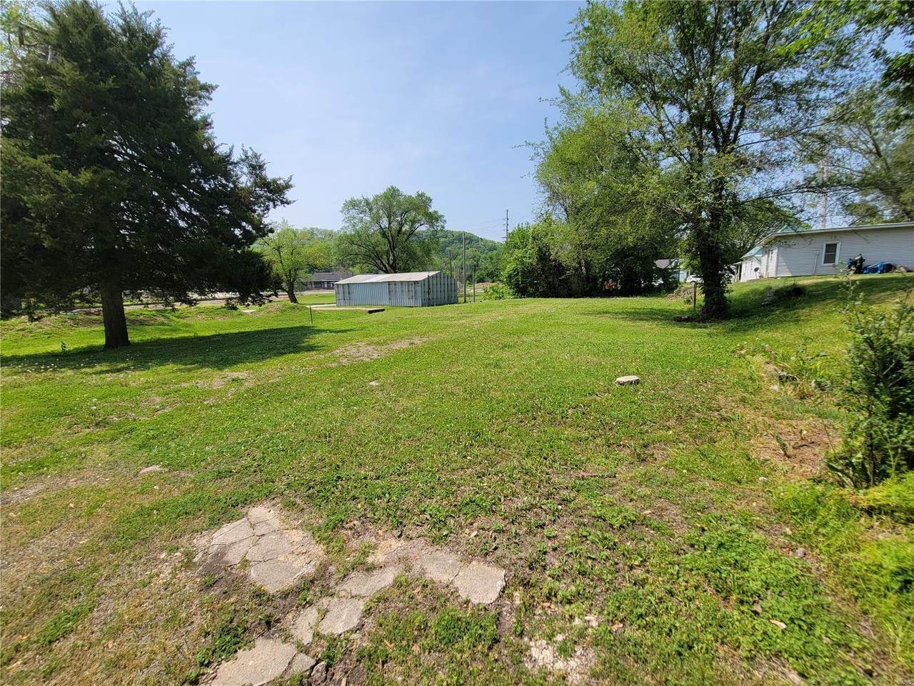 615 Main - Photo 1