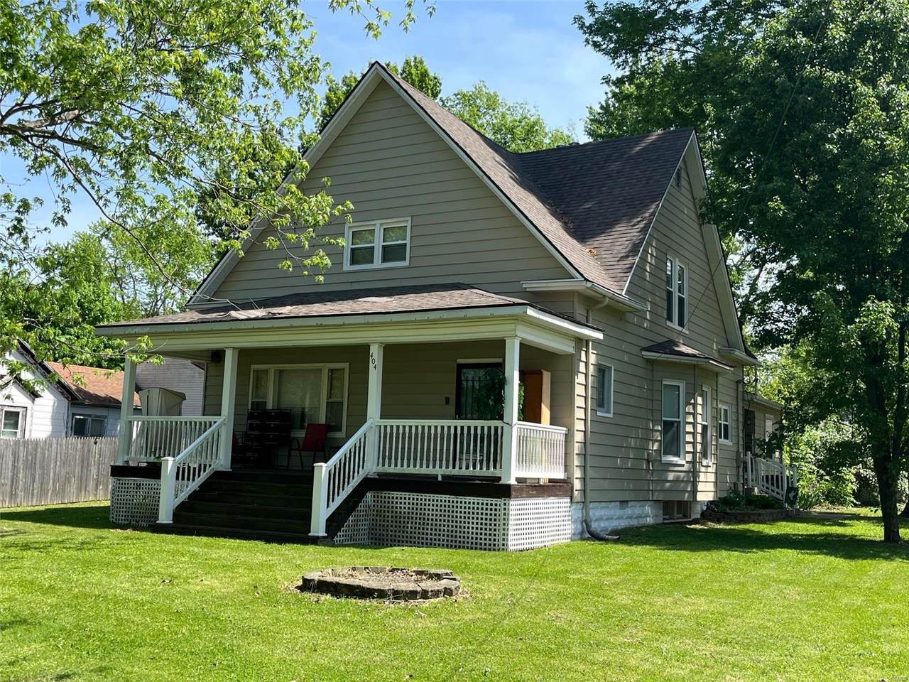 404 Fourth Street - Photo 1
