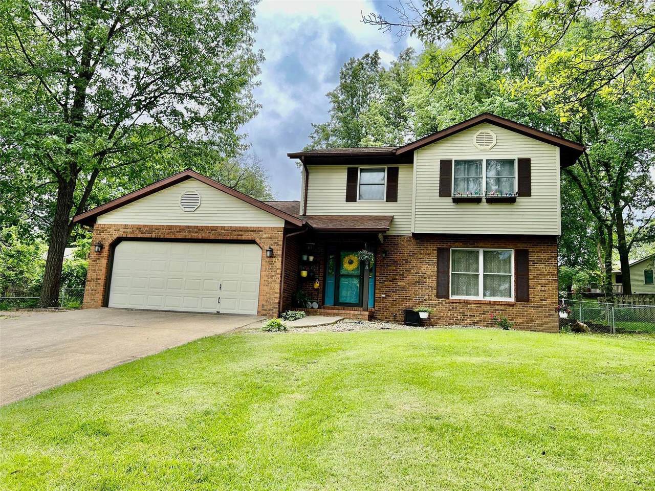 108 Valleywood Court - Photo 1