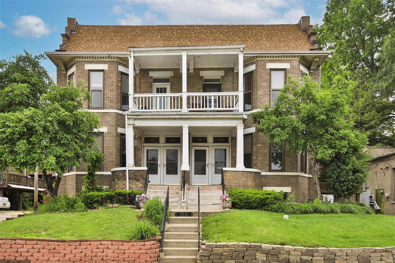 422 Lake Avenue - Photo 1