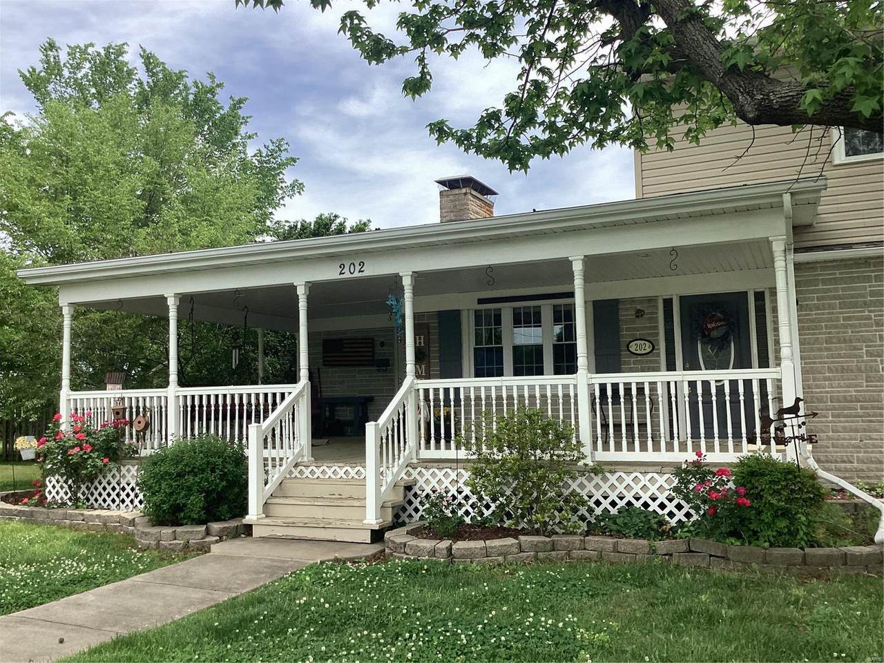 202 Harris Street - Photo 1