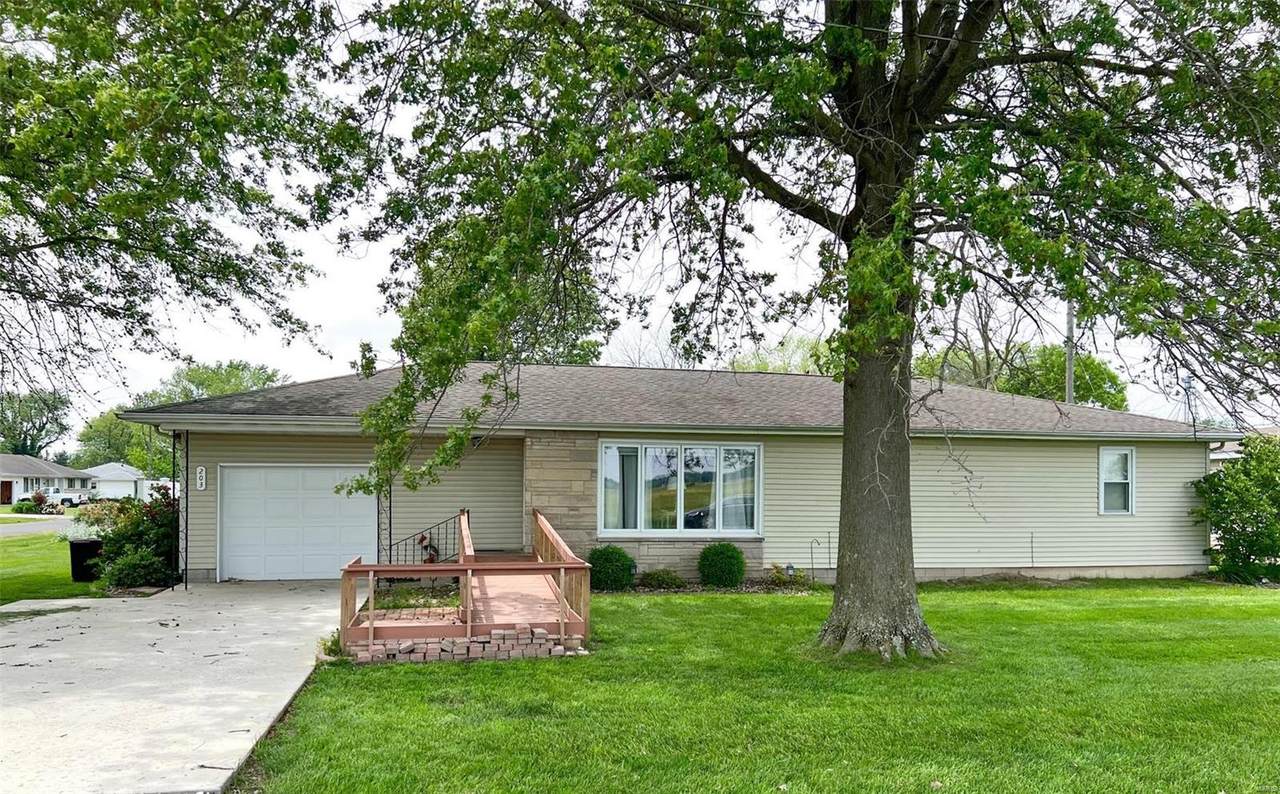 203 Pine - Photo 1