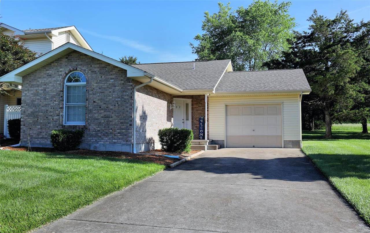 302 Holly Tree Lane - Photo 1
