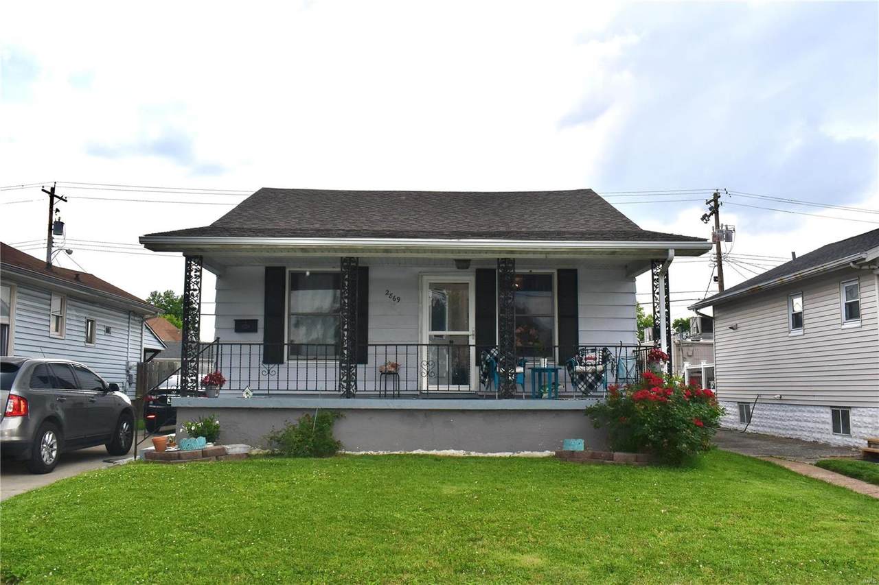 2869 Iowa Street - Photo 1