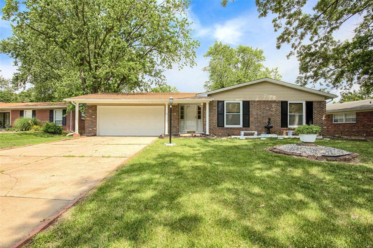1733 Parktree Lane - Photo 1