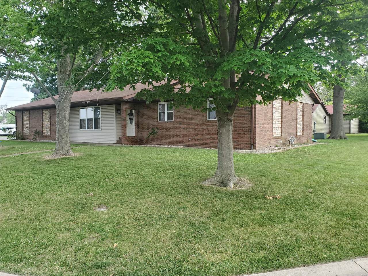 1 Merlin Court - Photo 1