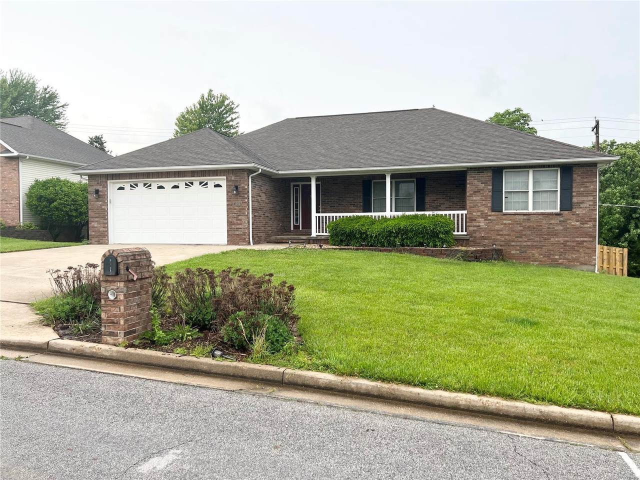1215 Britt Lane - Photo 1