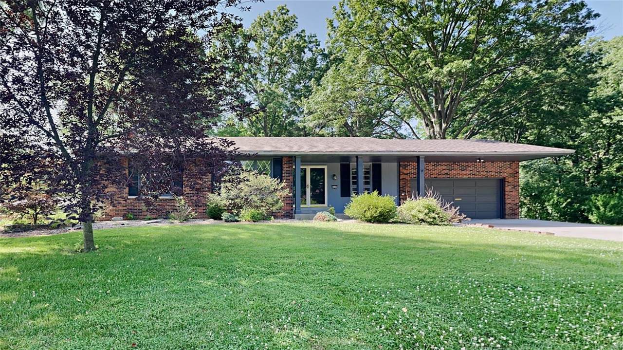 2107 Northwood Drive - Photo 1