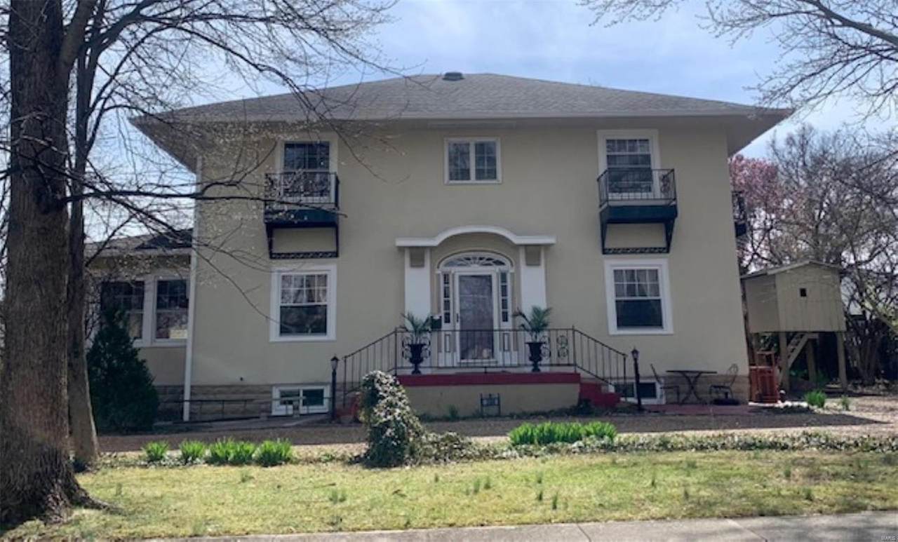 304 St Louis Avenue - Photo 1