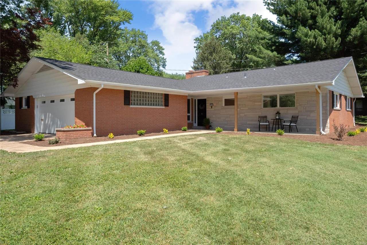 13 Larkspur Drive - Photo 1
