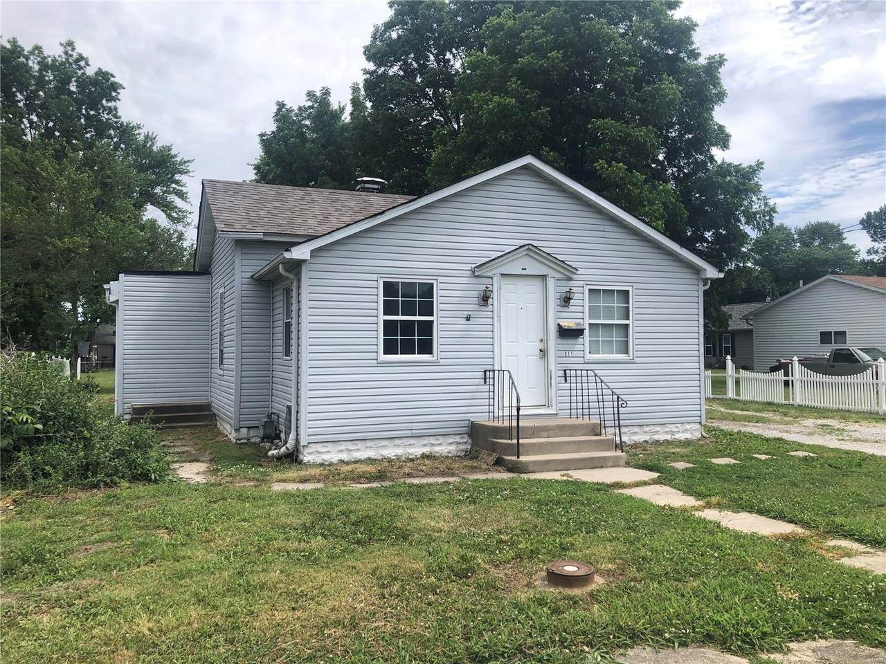 311 6th Street - Photo 1