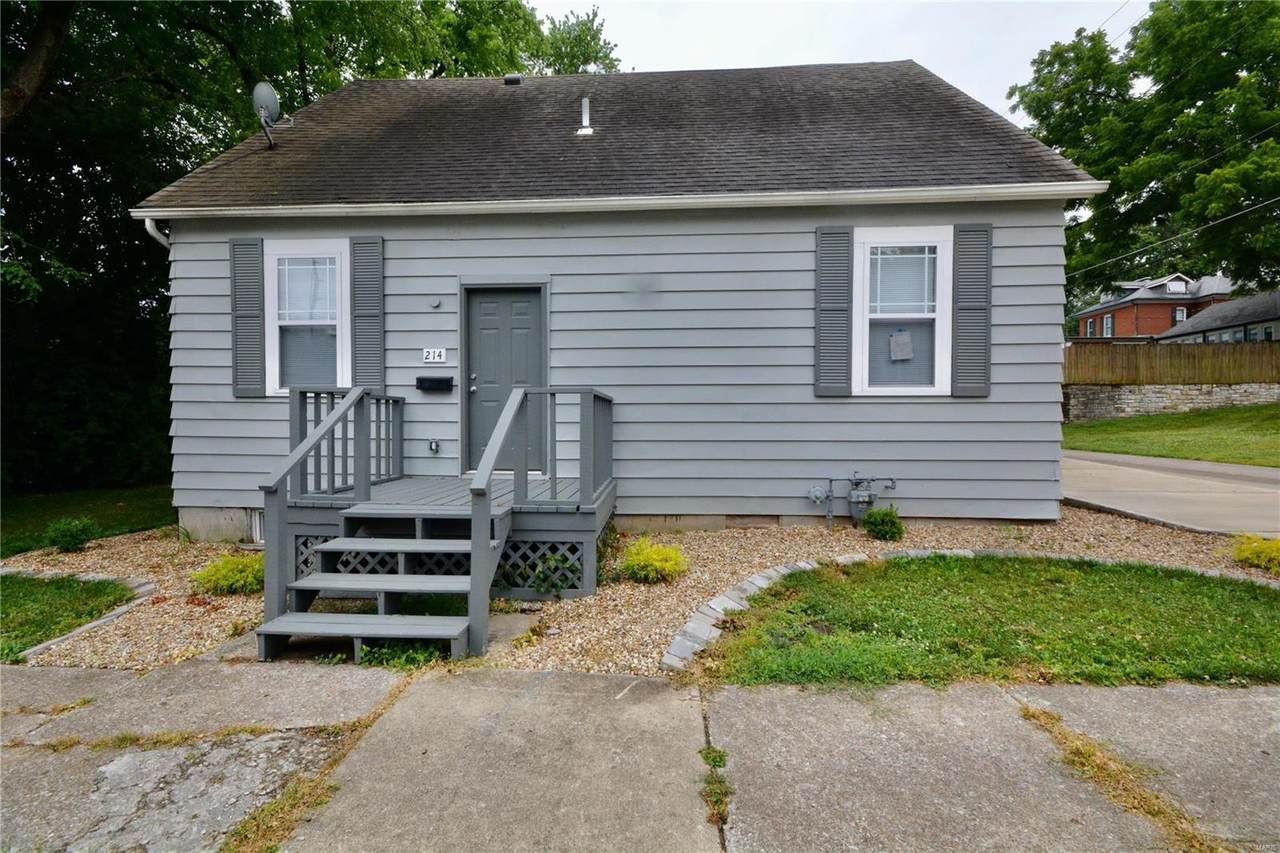 214 Adams Street - Photo 1
