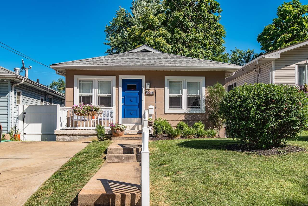 3414 Manhattan Avenue - Photo 1