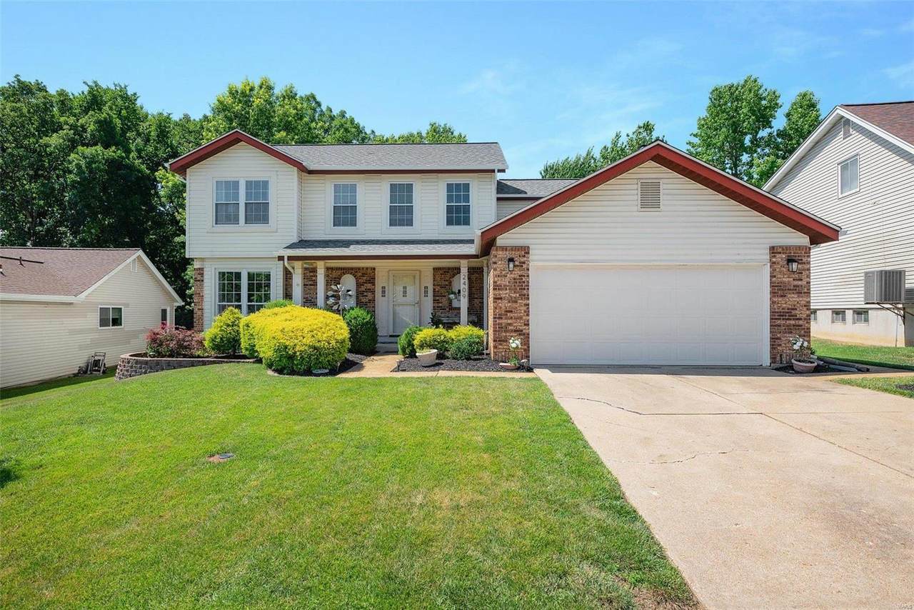 2409 Maple Crossing Drive - Photo 1