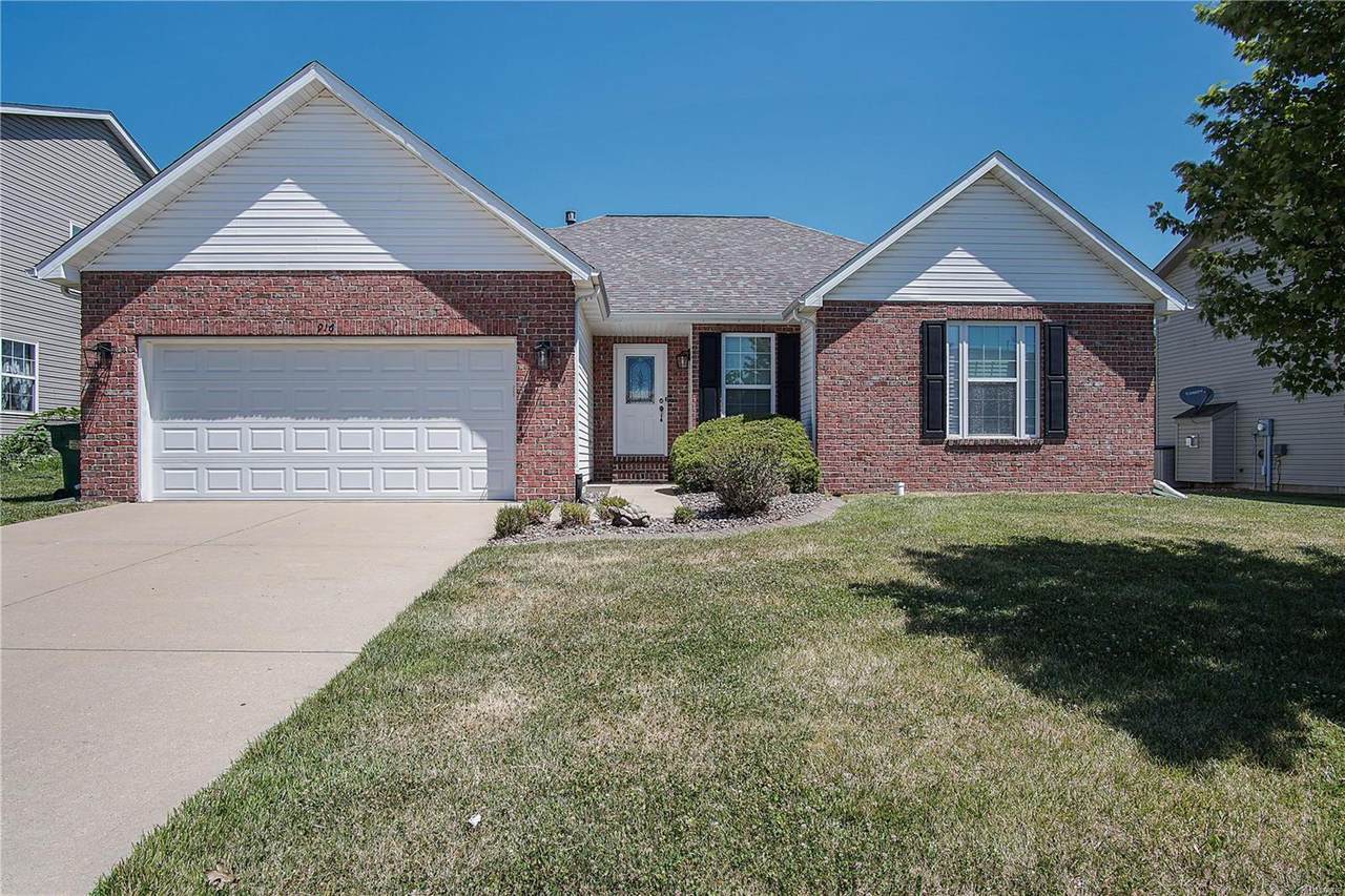 916 Silverlink Drive - Photo 1