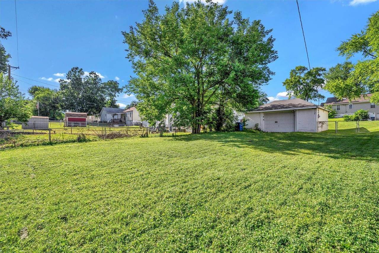 9412 Flora Avenue - Photo 1