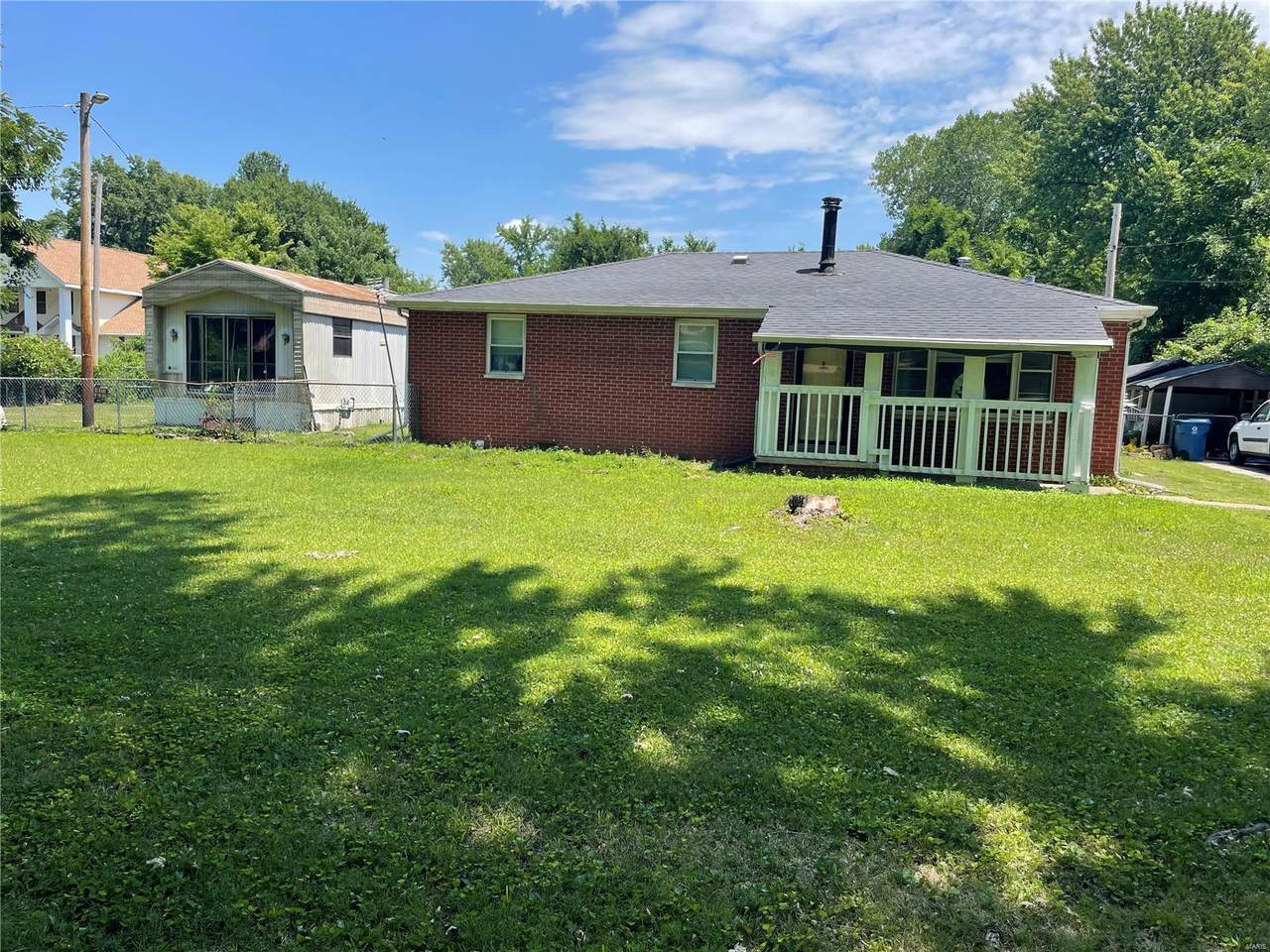 4236 Division St - Photo 1