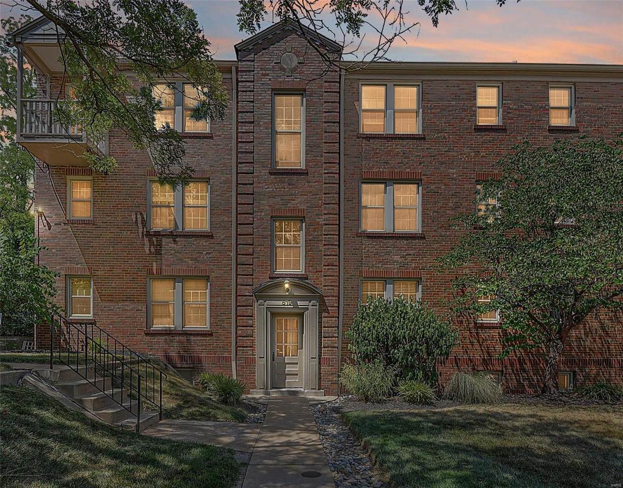 819 Westwood Drive - Photo 1