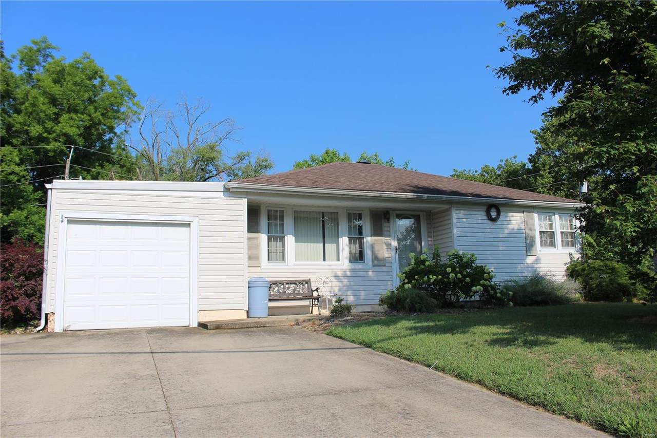 712 Sycamore Street - Photo 1