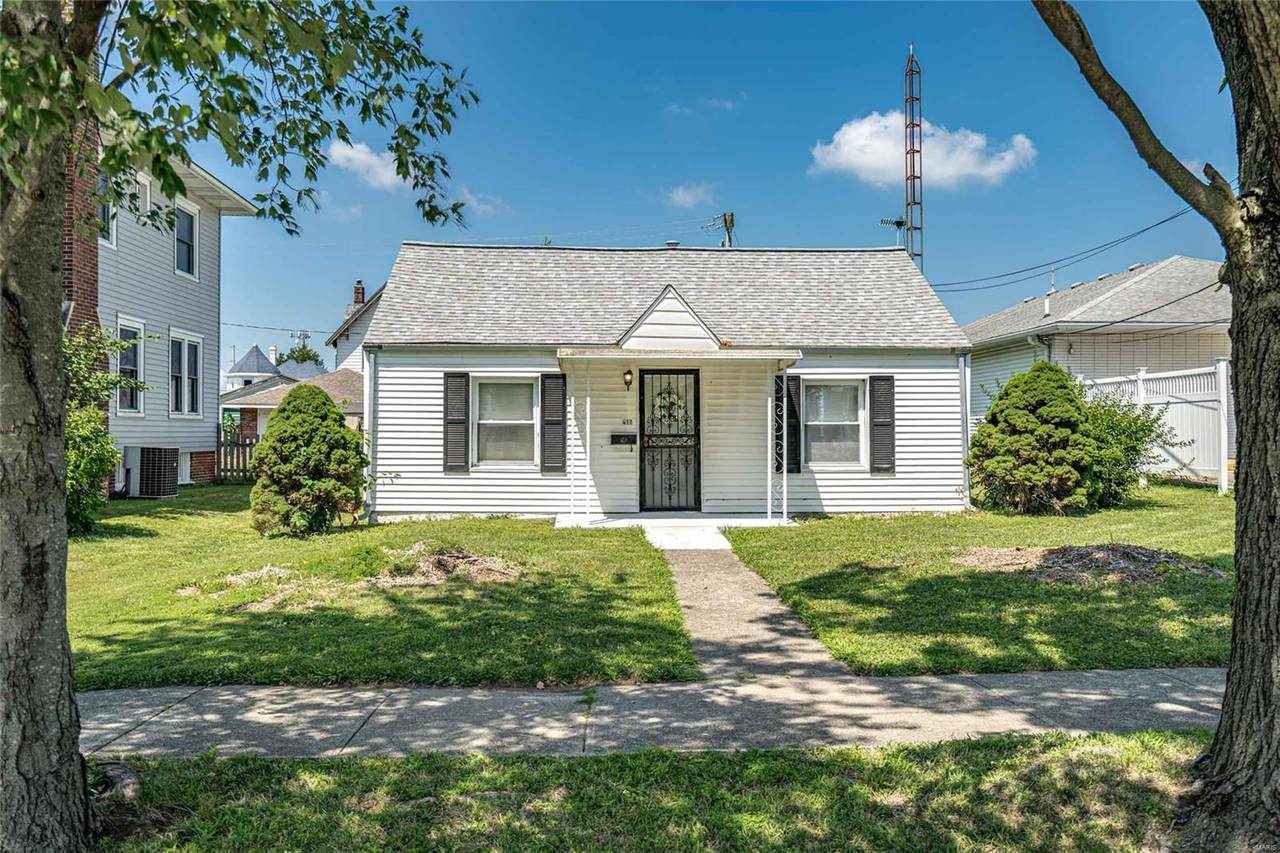 411 Van Buren Street - Photo 1