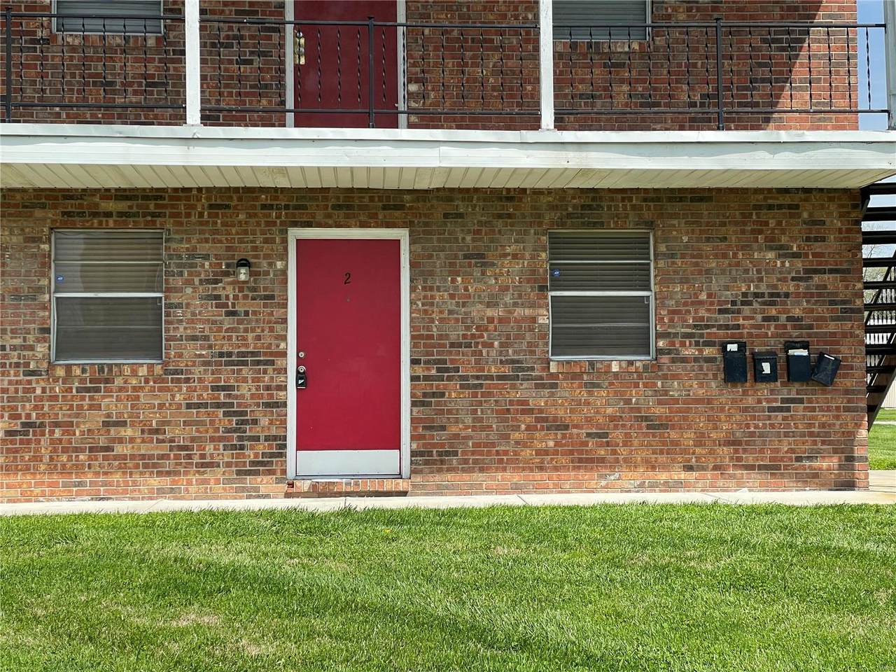 104 Lee Drive - Photo 1