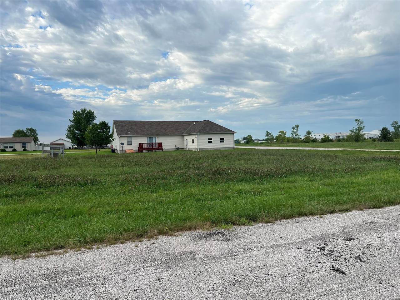 7 Yager Drive - Photo 1