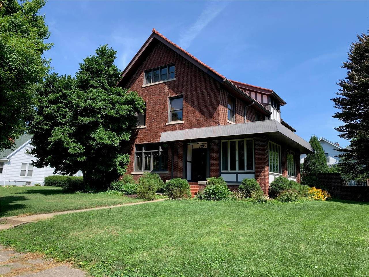 403 Tremont Street - Photo 1