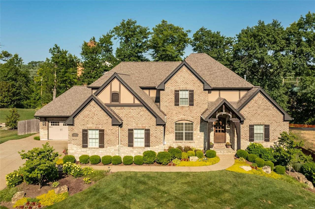 10 Ladue Court - Photo 1