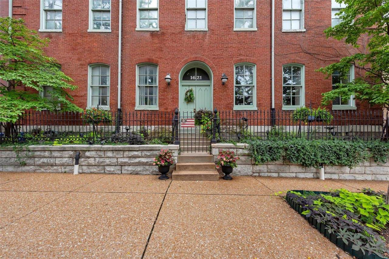 1621 11th Street - Photo 1