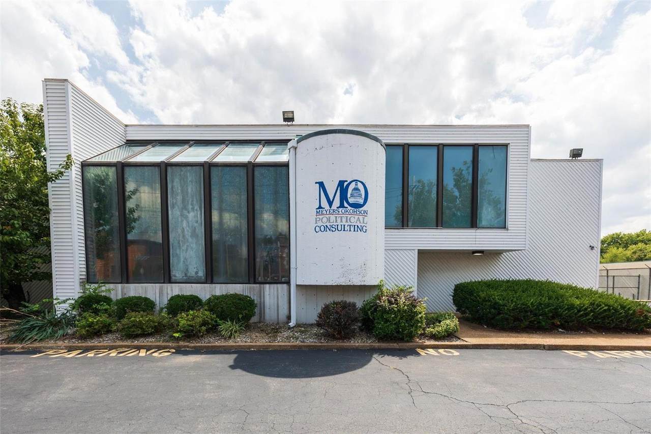 6780 Southwest Avenue - Photo 1