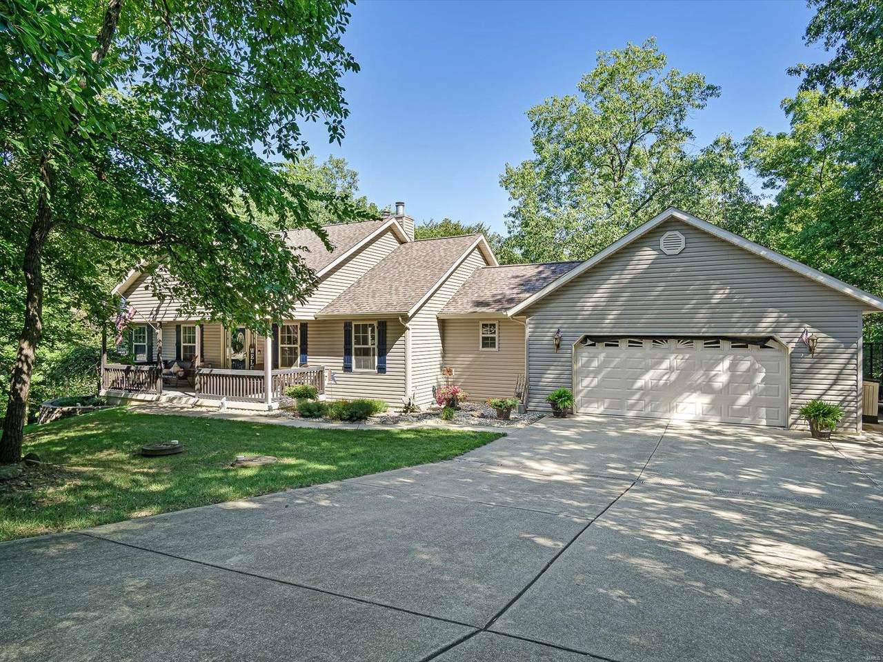 6107 Briar Trail - Photo 1